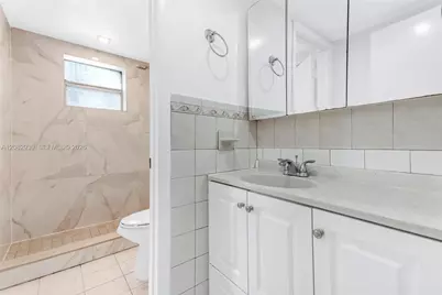 6825 W Flagler St #202, Miami, FL 33144 - Photo 25