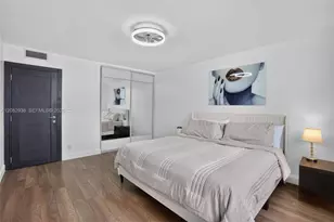 427 Golden Isles Dr, Hallandale Beach, FL 33009 - Photo 25