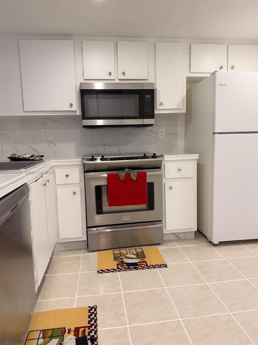 6575 W Oakland Park Blvd #303 - 6575 W Oakland Park Blvd #303, Lauderhill, FL 33313 Luxury Property | Jose Angel Pina
