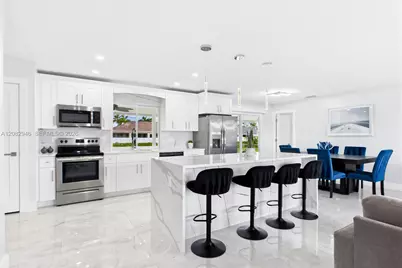 256 SE Santa Barbara Pl, Other City - In The State Of Florida, FL 33990 - Photo 19