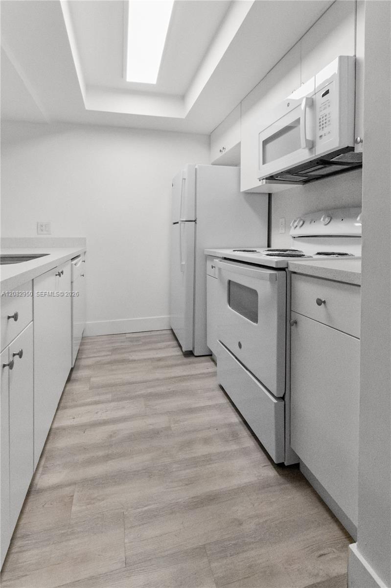 8100 Geneva Ct #141 - 8100 Geneva Ct #141, Doral, FL 33166 Luxury Property | Jose Angel Pina