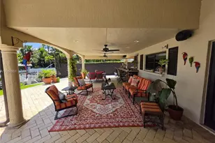 8450 NW 178th St, Hialeah, FL 33015 - Photo 25