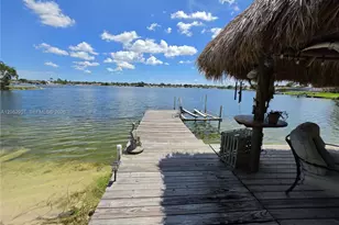 8450 NW 178th St, Hialeah, FL 33015 - Photo 31