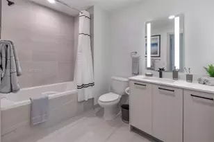221 SW 12th St, Miami, FL 33130 - Photo 23