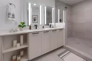 221 SW 12th St, Miami, FL 33130 - Photo 21