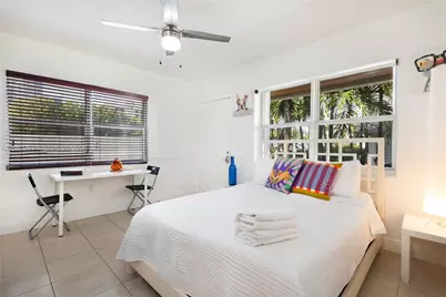 471 NE 37th St #11, Miami, FL 33137 - Photo 3