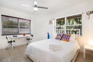 471 NE 37th St, Miami, FL 33137 - Photo 3