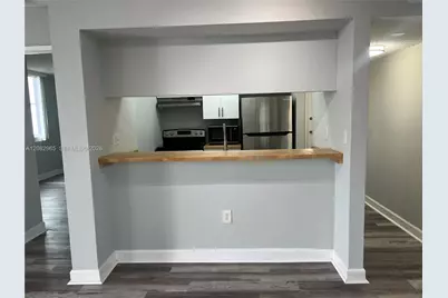 800 N Miami Ave #E-909, Miami, FL 33136 - Photo 13