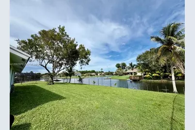 5796 SW 89th Way, Cooper City, FL 33328 - Photo 27
