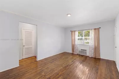 1610 Michigan Ave #5, Miami Beach, FL 33139 - Photo 5