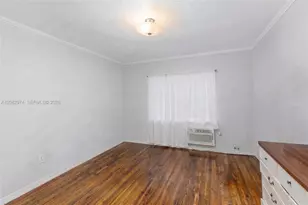 1610 Michigan Ave, Miami Beach, FL 33139 - Photo 9