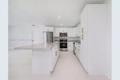 10441 SW 46th Ter, Miami, FL 33165 - Photo 5