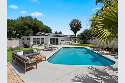 421 S 56th Ter, Hollywood, FL 33023 - Photo 1