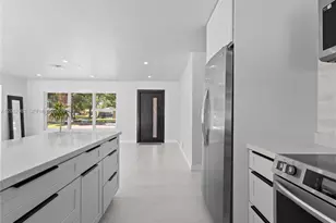 421 S 56th Terrace, Hollywood, FL 33023 - Photo 9