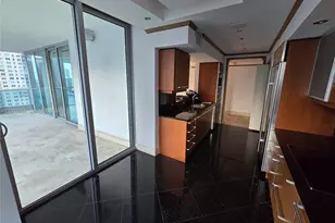1331 Brickell Bay Dr, Miami, FL 33131 - Photo 3