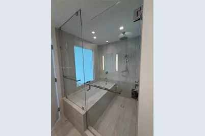 2411 Laguna Cir #307, North Miami, FL 33181 - Photo 7
