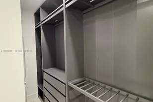 2411 Laguna Cir, North Miami, FL 33181 - Photo 23