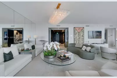 1000 Biscayne Blvd #3402, Miami, FL 33132 - Photo 7
