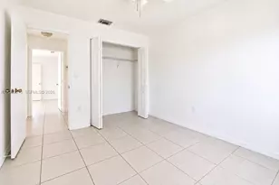 18045 SW 154th Pl, Miami, FL 33187 - Photo 15