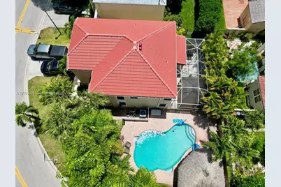 584 NW 87th Ter, Coral Springs, FL 33071 - Photo 11