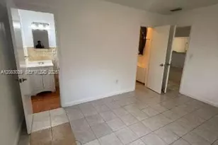8835 SW 27th St, Miami, FL 33165 - Photo 15