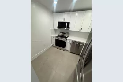 6937 Bay Dr #510, Miami Beach, FL 33141 - Photo 3