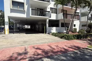 6937 Bay Dr, Miami Beach, FL 33141 - Photo 1