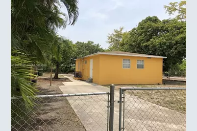 1605 NW 127th St #0, North Miami, FL 33167 - Photo 9