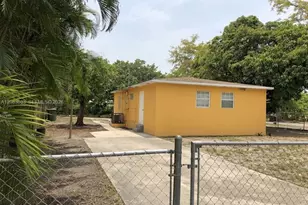 1605 NW 127th St, North Miami, FL 33167 - Photo 9