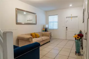 2641 SE 12th St, Homestead, FL 33035 - Photo 3