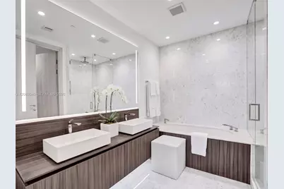 1000 Brickell Plz #PH5103, Miami, FL 33131 - Photo 15