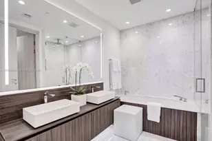 1000 Brickell Plaza, Miami, FL 33131 - Photo 15