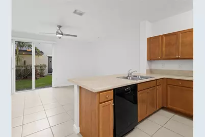 132 SE 28th Pl #7, Homestead, FL 33033 - Photo 15