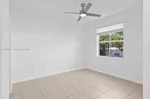 132 SE 28th Pl, Homestead, FL 33033 - Photo 9