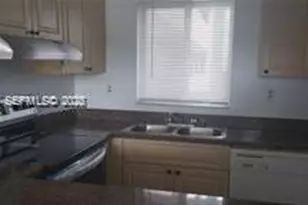 1700 NW N River Dr, Miami, FL 33125 - Photo 9