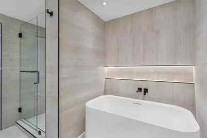 3610 Yacht Club Dr #213, Aventura, FL 33180 - Photo 25