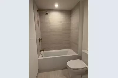 77 SE 5th #1611, Miami, FL 33131 - Photo 13