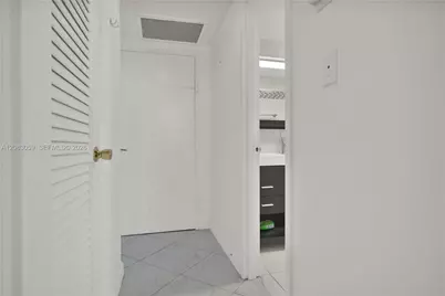 4747 Collins Ave #1503, Miami Beach, FL 33140 - Photo 17