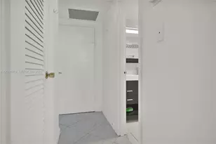 4747 Collins Ave, Miami Beach, FL 33140 - Photo 17