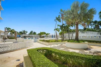 4747 Collins Ave #1503, Miami Beach, FL 33140 - Photo 7