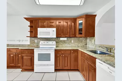 10110 NW 41st St #78-7, Doral, FL 33178 - Photo 11