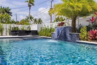 1104 N 13th Ter, Hollywood, FL 33019 - Photo 1