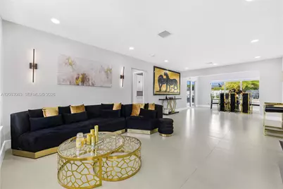 1104 N 13th Ter, Hollywood, FL 33019 - Photo 3