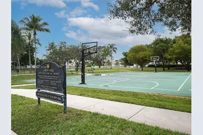2552 Jardin Ln, Weston, FL 33327 - Photo 43