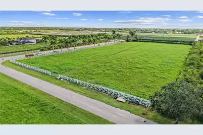 35251 SW 218th Ave, Homestead, FL 33034 - Photo 11