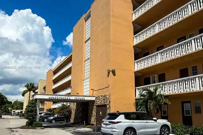 301 NE 14th Ave #504, Hallandale Beach, FL 33009 - Photo 1