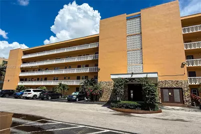 301 NE 14th Ave #504, Hallandale Beach, FL 33009 - Photo 3