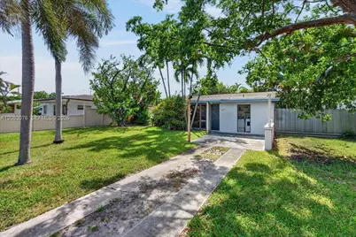 5619 NE 6th Ave, Oakland Park, FL 33334 - Photo 5