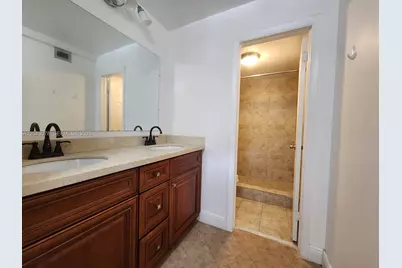 7300 NW 17th St #319, Plantation, FL 33313 - Photo 11