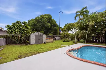 4750 NW 1st St, Plantation, FL 33317 - Photo 37